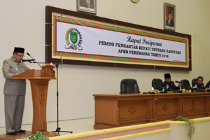 Wabup Rosman Sampaikan Nota Keuangan RAPBD Perubahan 2016